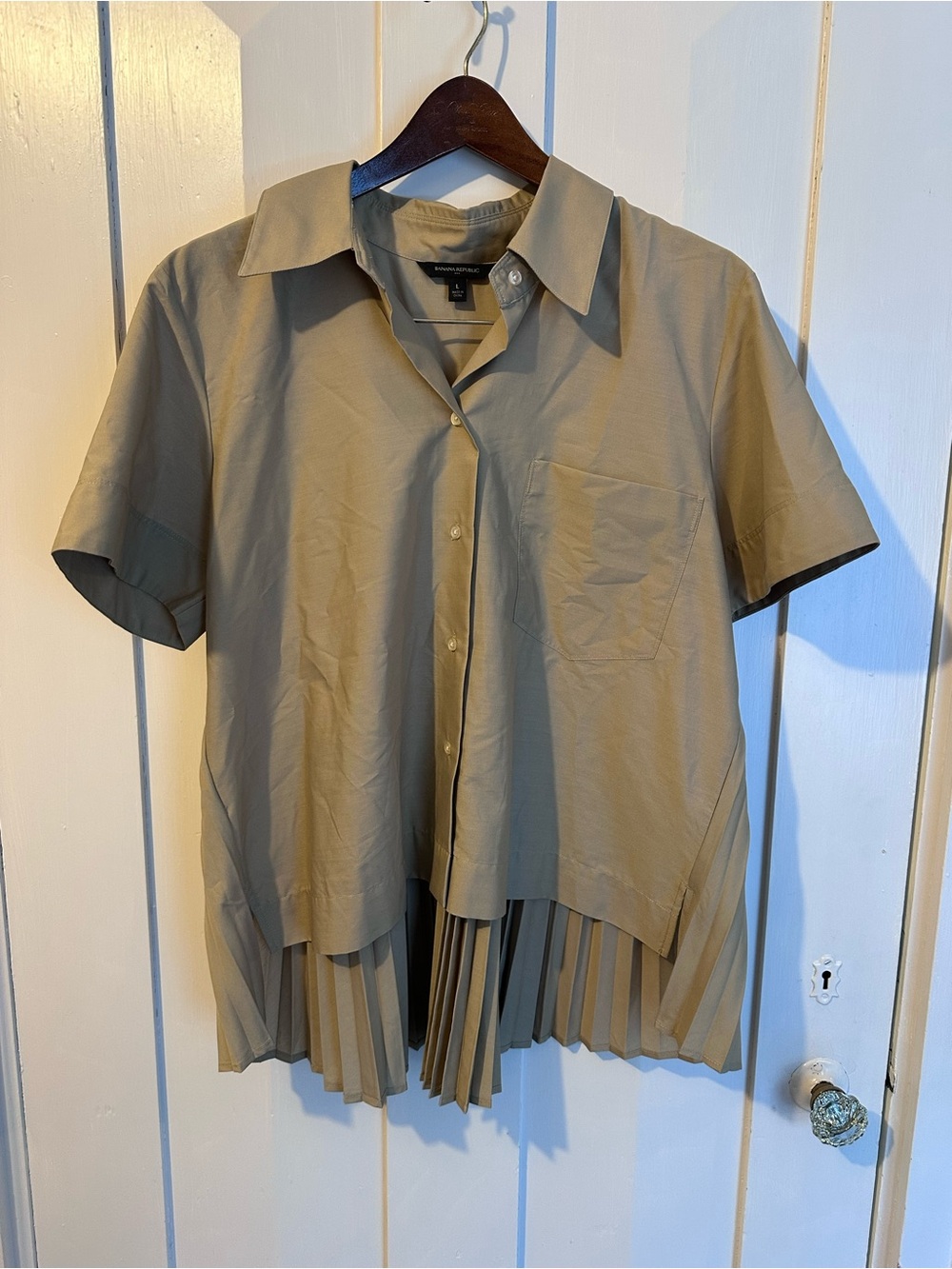 Banana Republic Taupe Short-Sleeve Button-Down with Pleated Hem